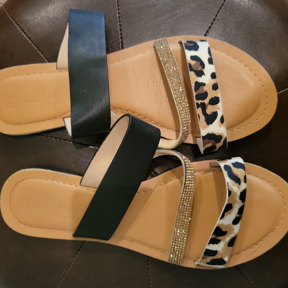 Ladies sandals